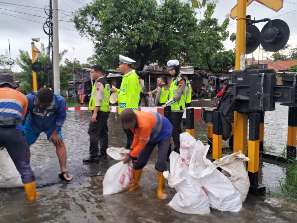 Dampak Banjir Wilayah Daop 4 Semarang
